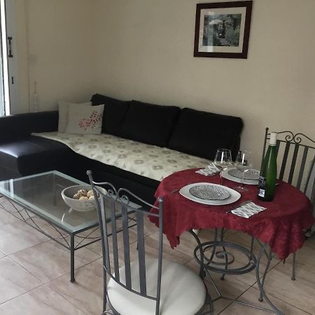 Appartement Limnos Gardens Pafos Dış mekan fotoğraf