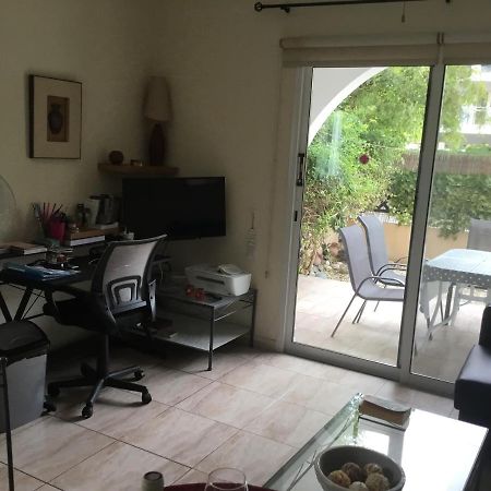 Appartement Limnos Gardens Pafos Dış mekan fotoğraf