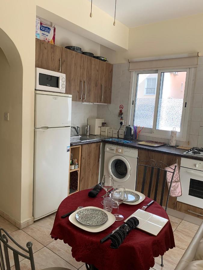 Appartement Limnos Gardens Pafos Dış mekan fotoğraf