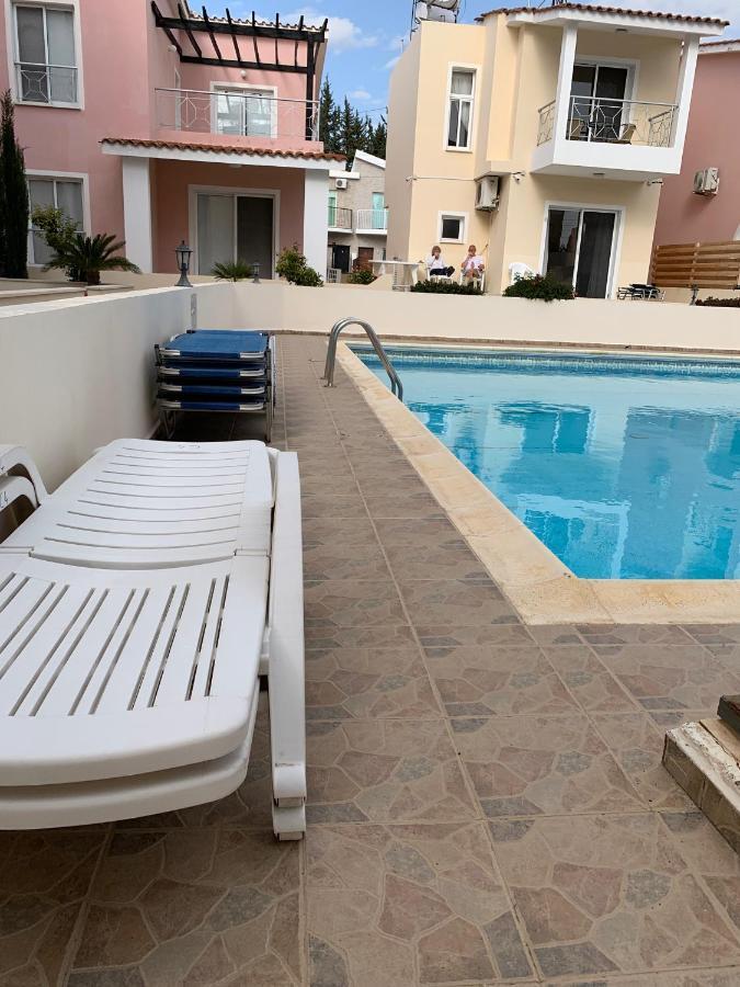 Appartement Limnos Gardens Pafos Dış mekan fotoğraf